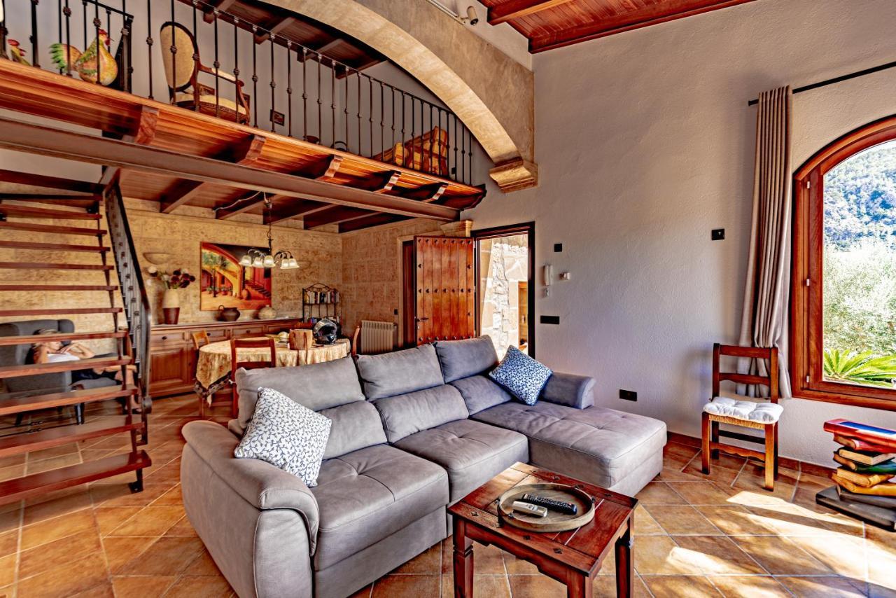 Villa In Center Of Pollensa With Pool And Jacuzzi Bagian luar foto